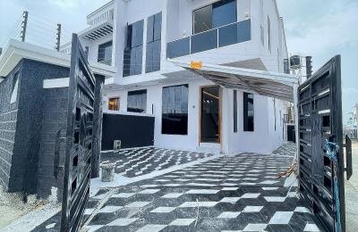 Luxurious 4 Bedroom Semi-Detached Duplex in Orchid, Lekki - N135M