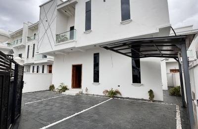 Luxurious 5-Bedroom Detached Duplex in Chevron, Lekki | N220M