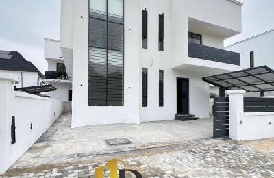 Luxurious 5-Bedroom Detached Duplex in Chevron, Lekki - ₦220M