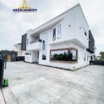 Luxurious 5-Bedroom Fully Detached Duplex in Royal Garden, Lekki - N350M