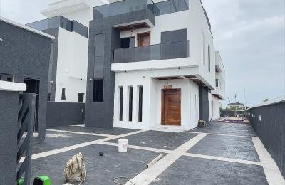 Luxurious 5-Bedroom Fully Detached Duplex in Royal Garden, Lekki Lagos – N650M