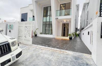 Price Reduction! Modern 5-Bedroom Duplex in Orchid, Lekki – Now N350M