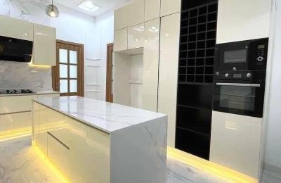 Luxurious 5 Bedroom Detached Duplex with Swimming Pool for Sale in Lekki County, Lagos - ₦350M