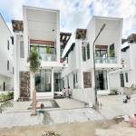 Luxurious 4-Bedroom Detached Home with Pool & BQ in Chevron, Lekki – N370M
