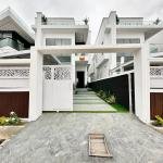 Luxurious 5 Bedroom Detached Home with Pool and BQ in Ajah, Lekki – N250M