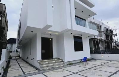 Stunning 5 Bedroom Fully Detached House with Cinema & Pool in Lekki | N420M